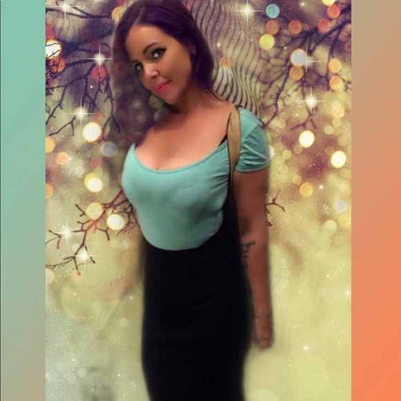 Meet your Posher, Andrea - Picture 4 of 4